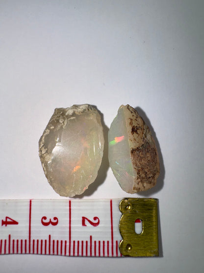 7 (2 opals; 18.55 ct total)