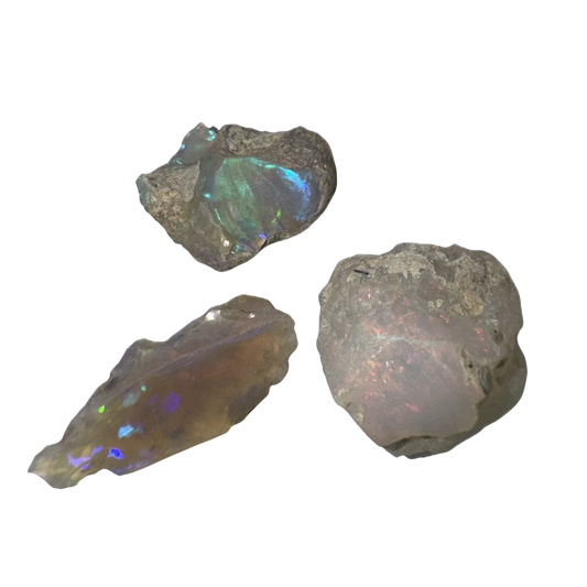 9 (3 opals, 28.20 cts total)