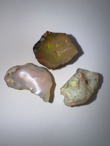 10 (3 opals: 47.40 cts)